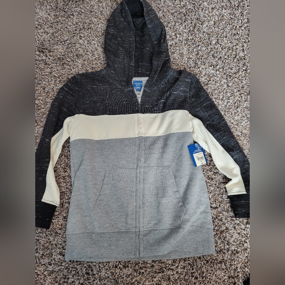 Boys size 6/7 NWT Arizona zip up jacket